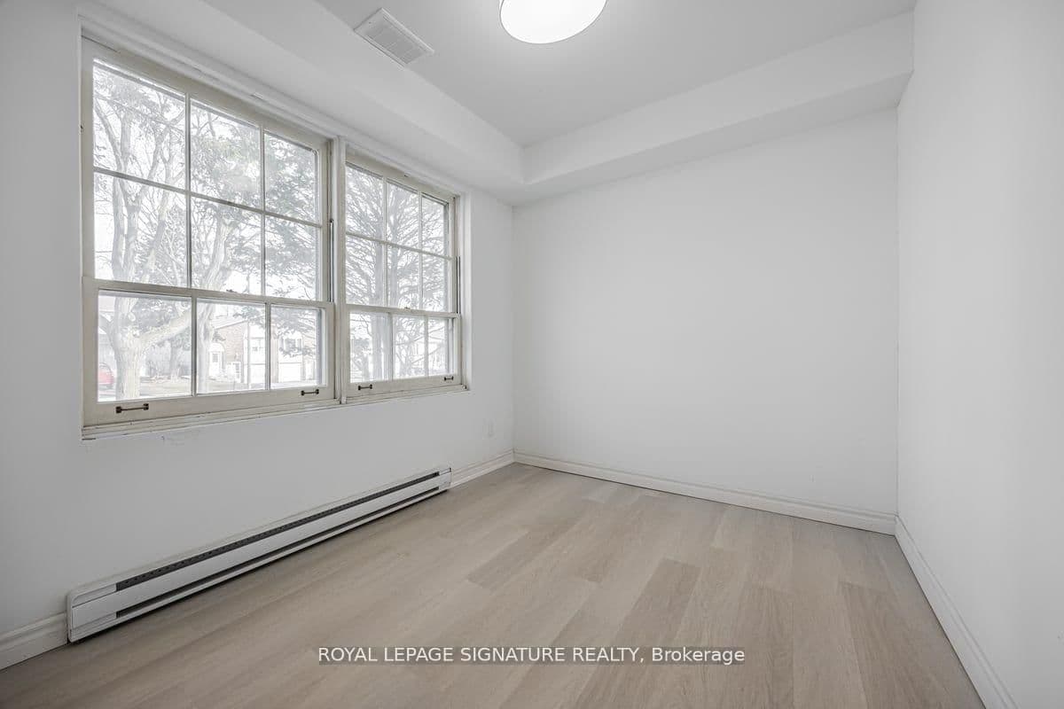 Unit B/Main 54 Tuscarora Drive, Toronto, ON M2H 2K3 - photo 6 of 14