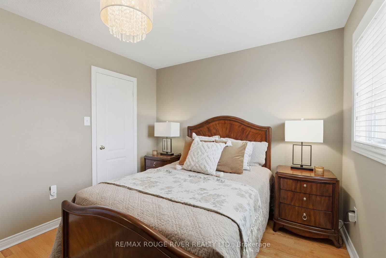 11 Bugelli Drive, Whitby, ON L1R 3B7 - photo 41 of 48