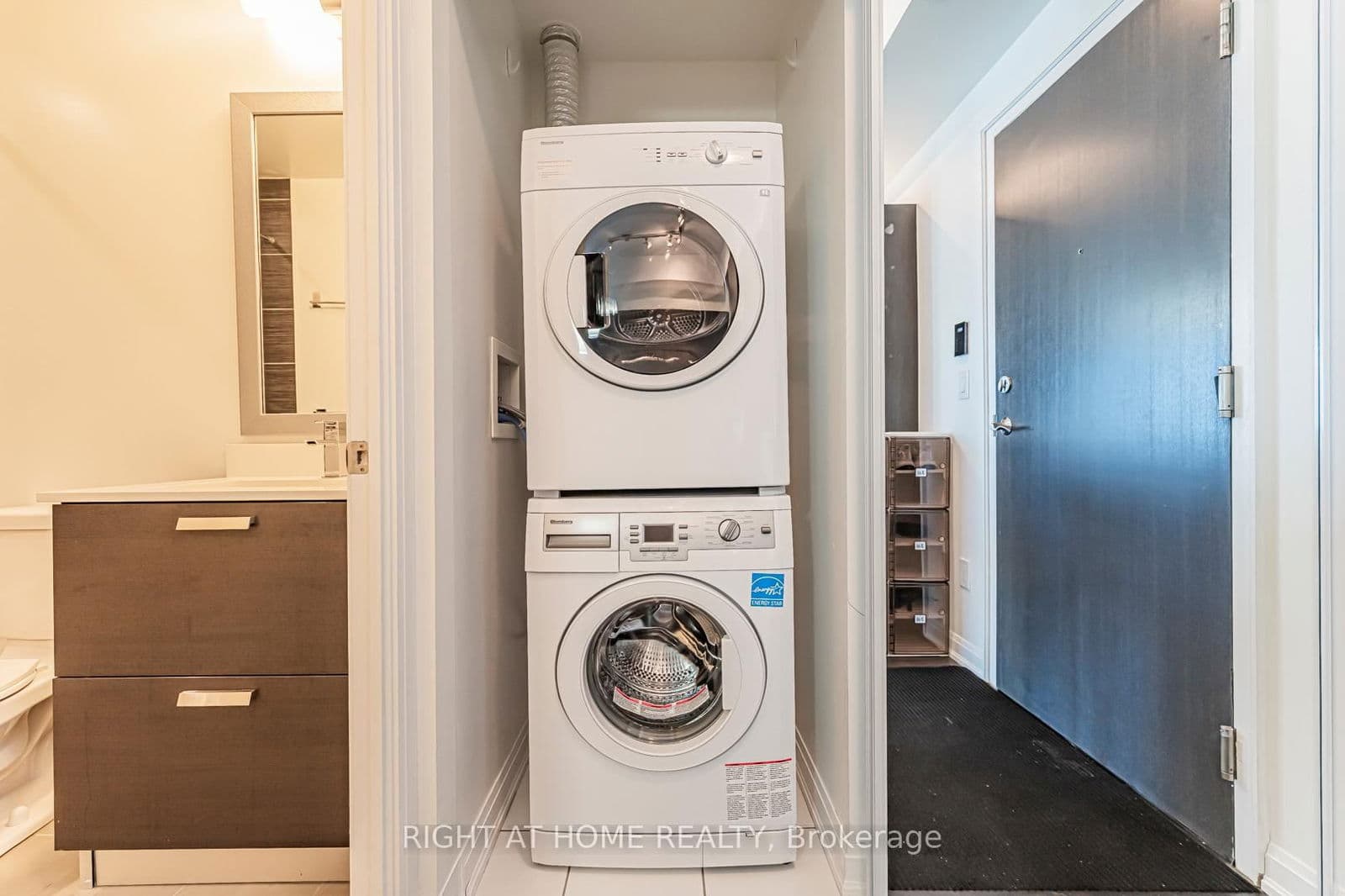 Unit 3101 9 Bogert Avenue, Toronto, ON M2N 0H3 - photo 22 of 40