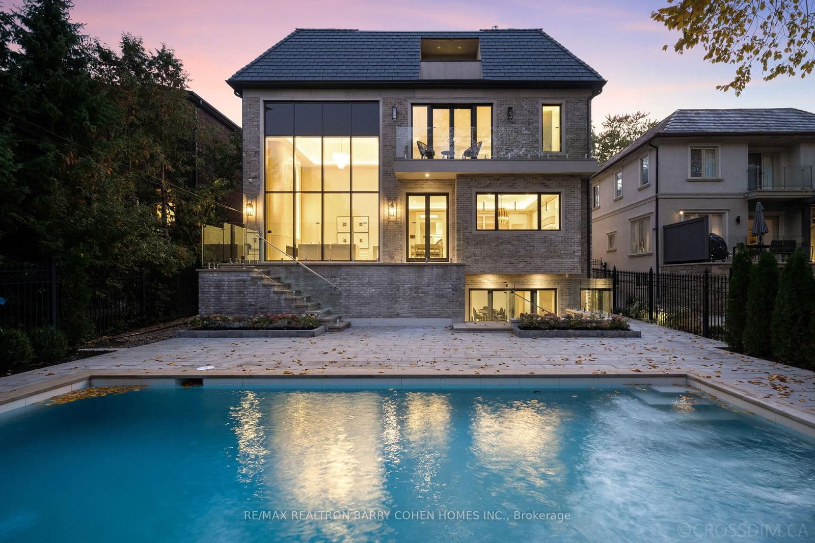 117 Yonge Boulevard, Toronto, ON M5M 3H2 - photo 46 of 47