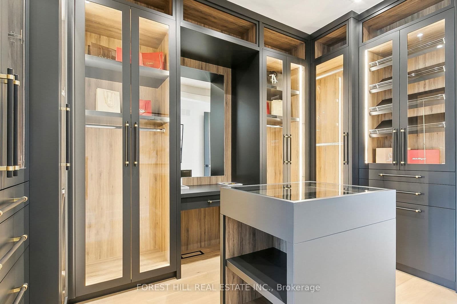 12 Otter Crescent, Toronto, ON M5N 2W2 - photo 22 of 35