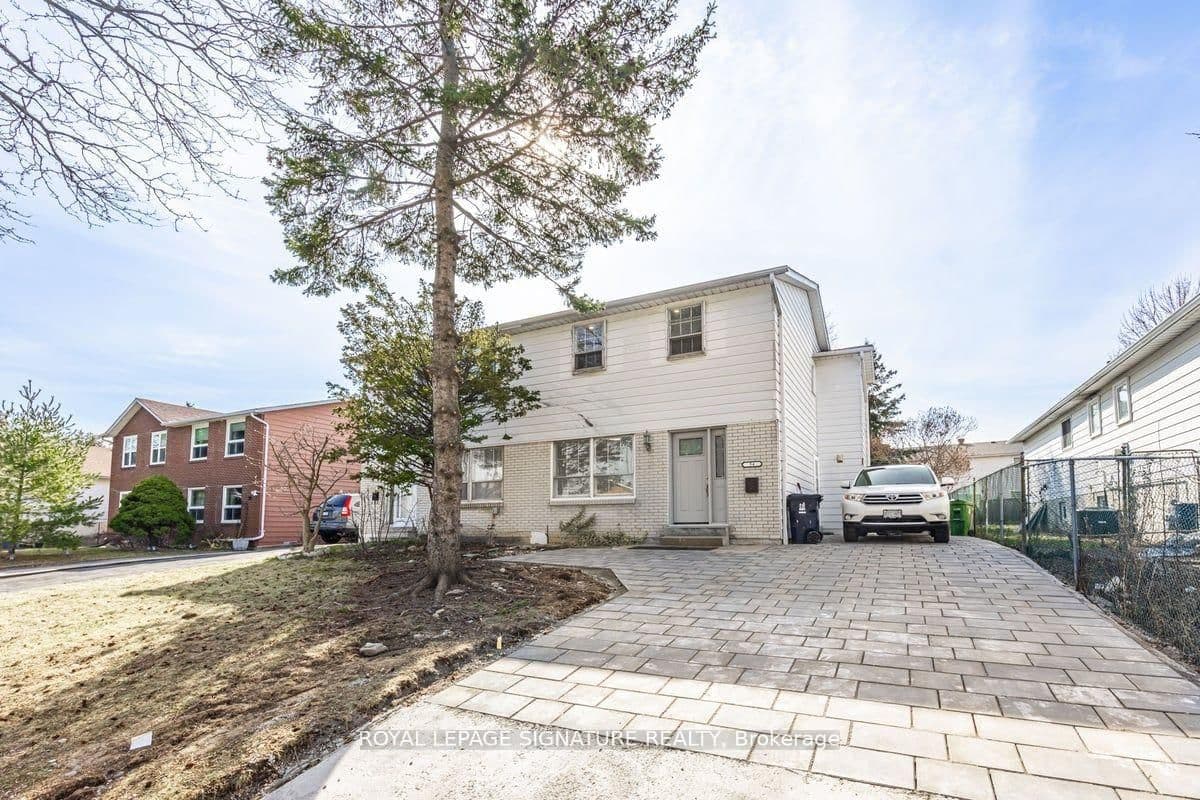 Unit B/Main 54 Tuscarora Drive, Toronto, ON M2H 2K3 - photo 12 of 14