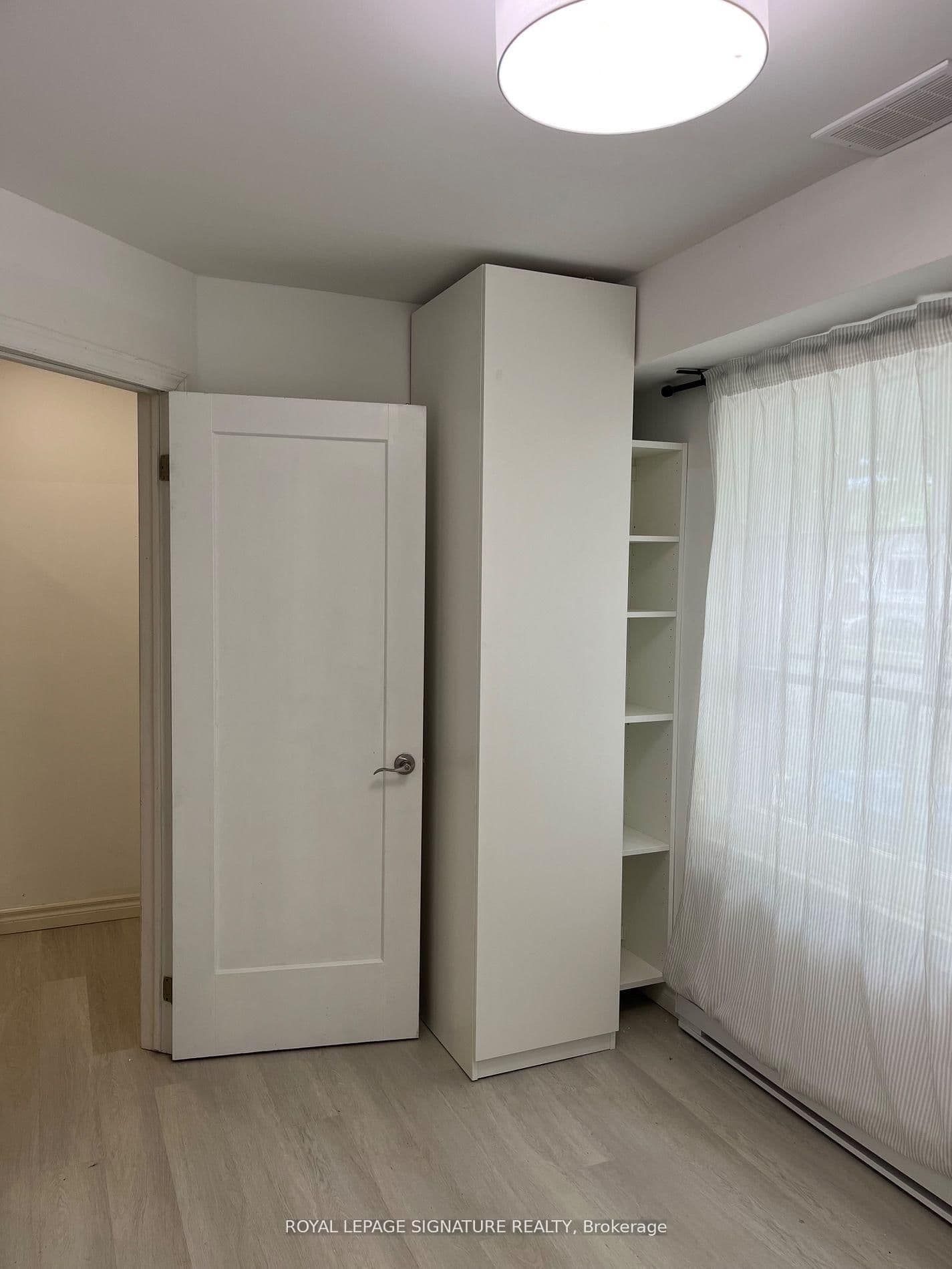 Unit B/Main 54 Tuscarora Drive, Toronto, ON M2H 2K3 - photo 14 of 14