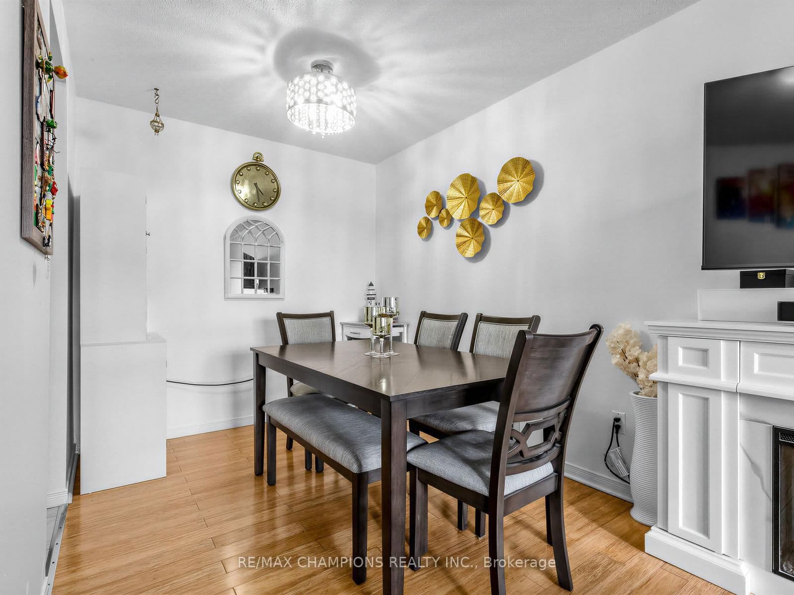 8 Cliff Fernway, Toronto, ON M2J 4L7 - photo 5 of 31