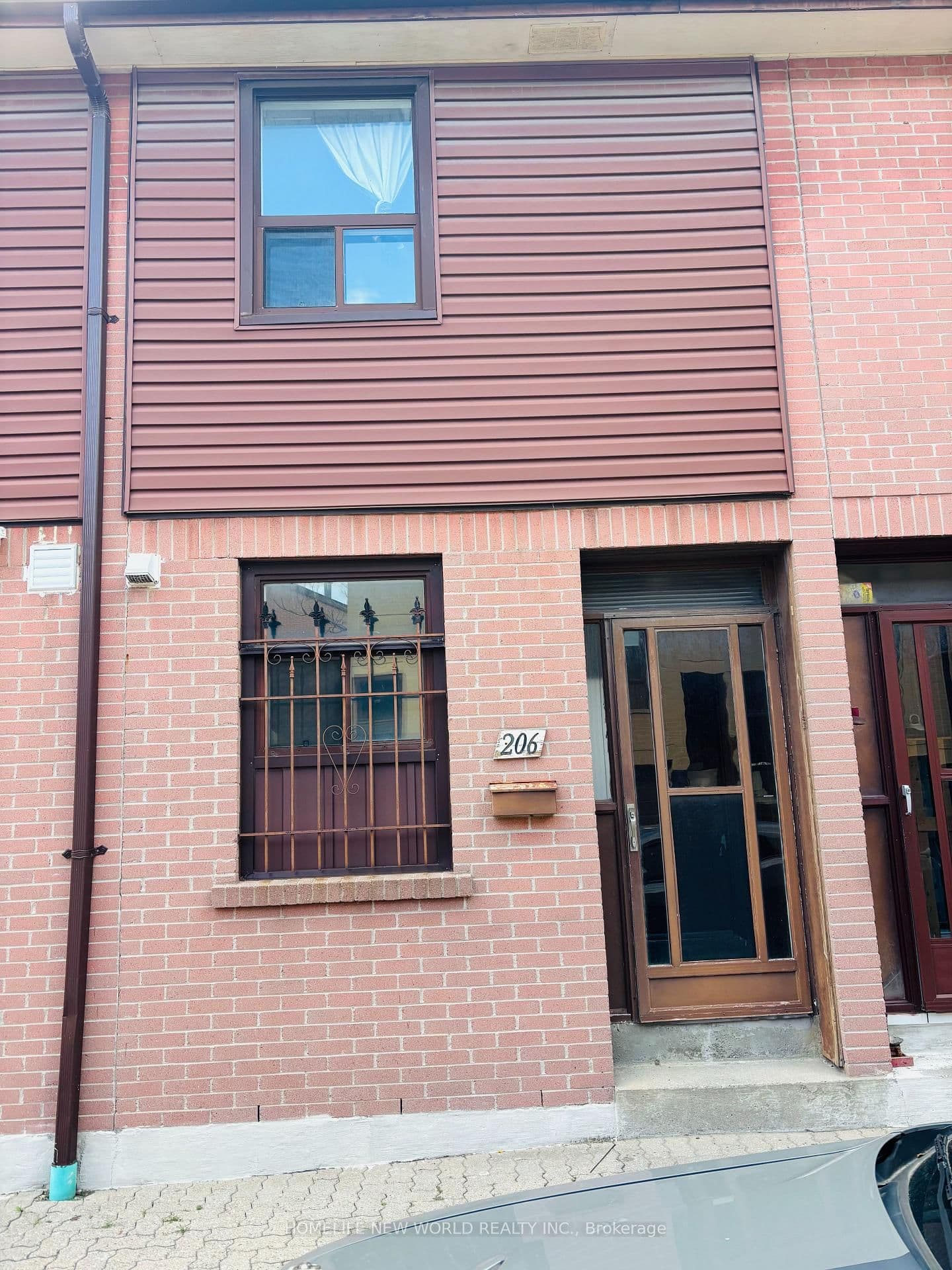 Unit 206 275 Broadview Avenue, Toronto, ON M4M 3H5 - photo 3 of 18