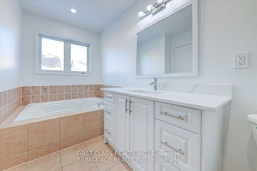 Unit Main 65 Ryder Crescent, Ajax, ON L1Z 1Y1 - photo 21 of 30