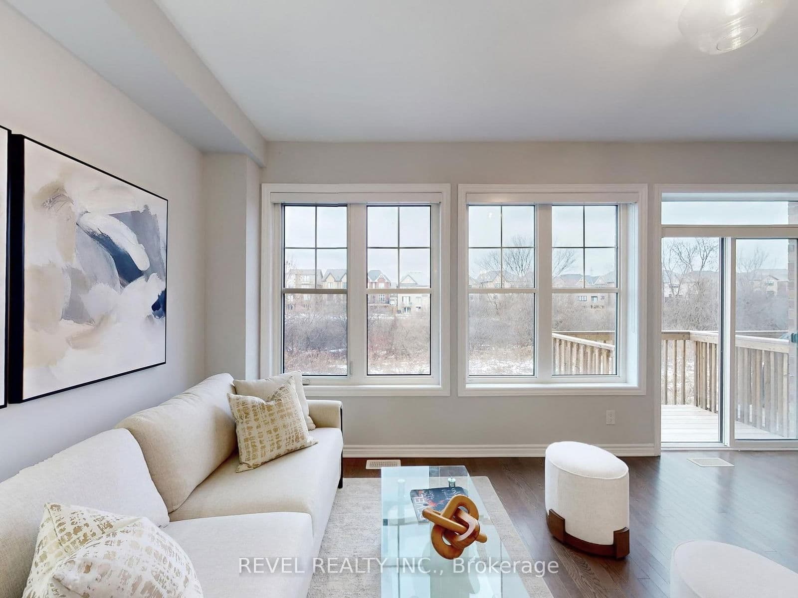 4 Paradise Way, Whitby, ON L1R 0R7 - photo 3 of 36