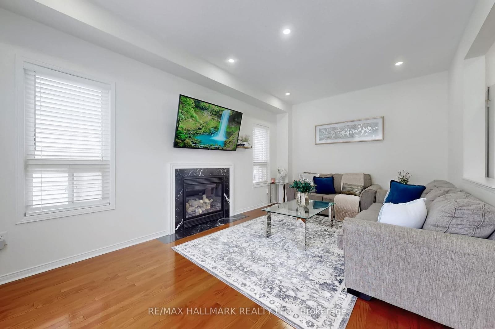 1348 Wallig Avenue, Oshawa, ON L1K 0J5 - photo 8 of 47