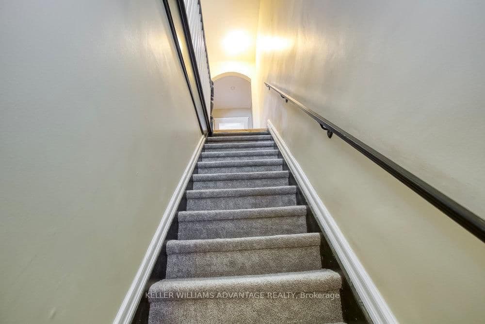 218 Broadview Avenue, Toronto, ON M4M 2G5 - photo 13 of 42