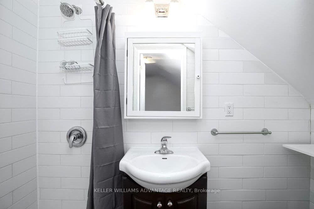 218 Broadview Avenue, Toronto, ON M4M 2G5 - photo 24 of 42