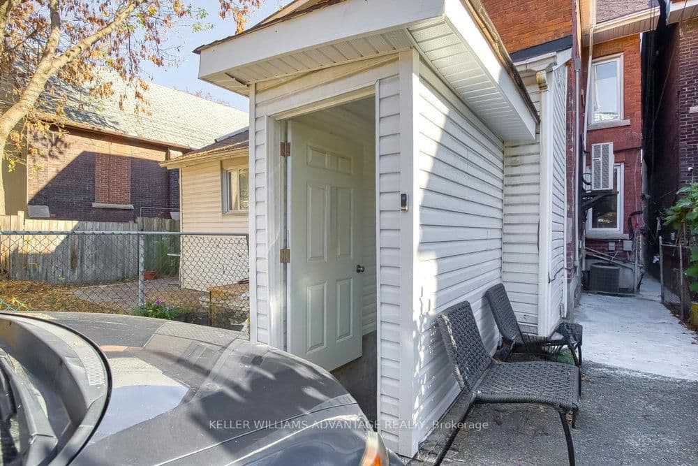 218 Broadview Avenue, Toronto, ON M4M 2G5 - photo 26 of 42