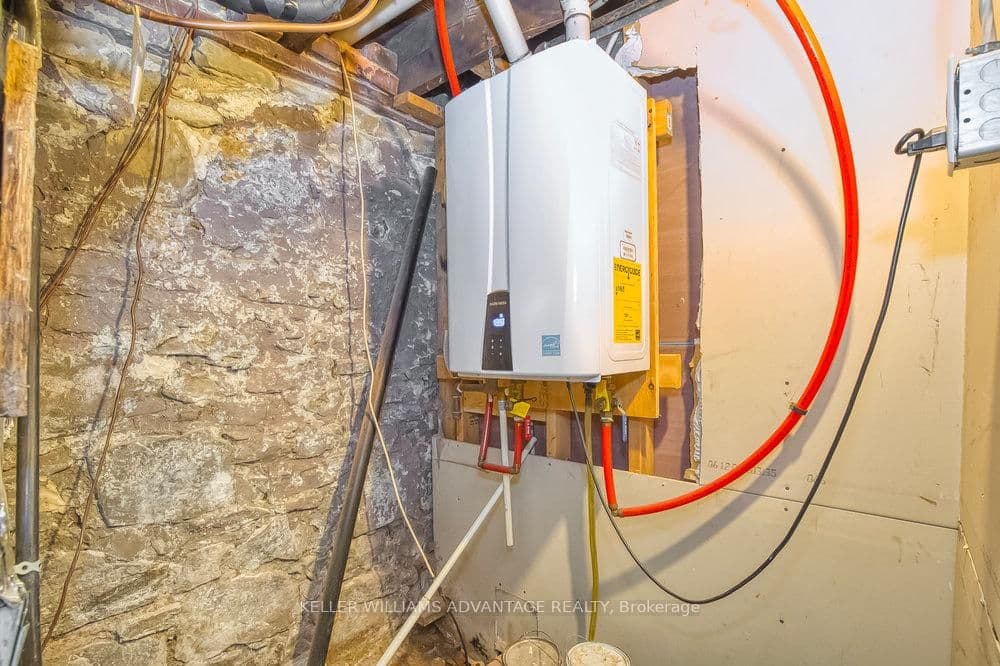 218 Broadview Avenue, Toronto, ON M4M 2G5 - photo 41 of 42