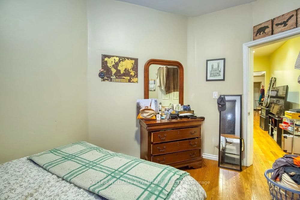 218 Broadview Avenue, Toronto, ON M4M 2G5 - photo 6 of 42