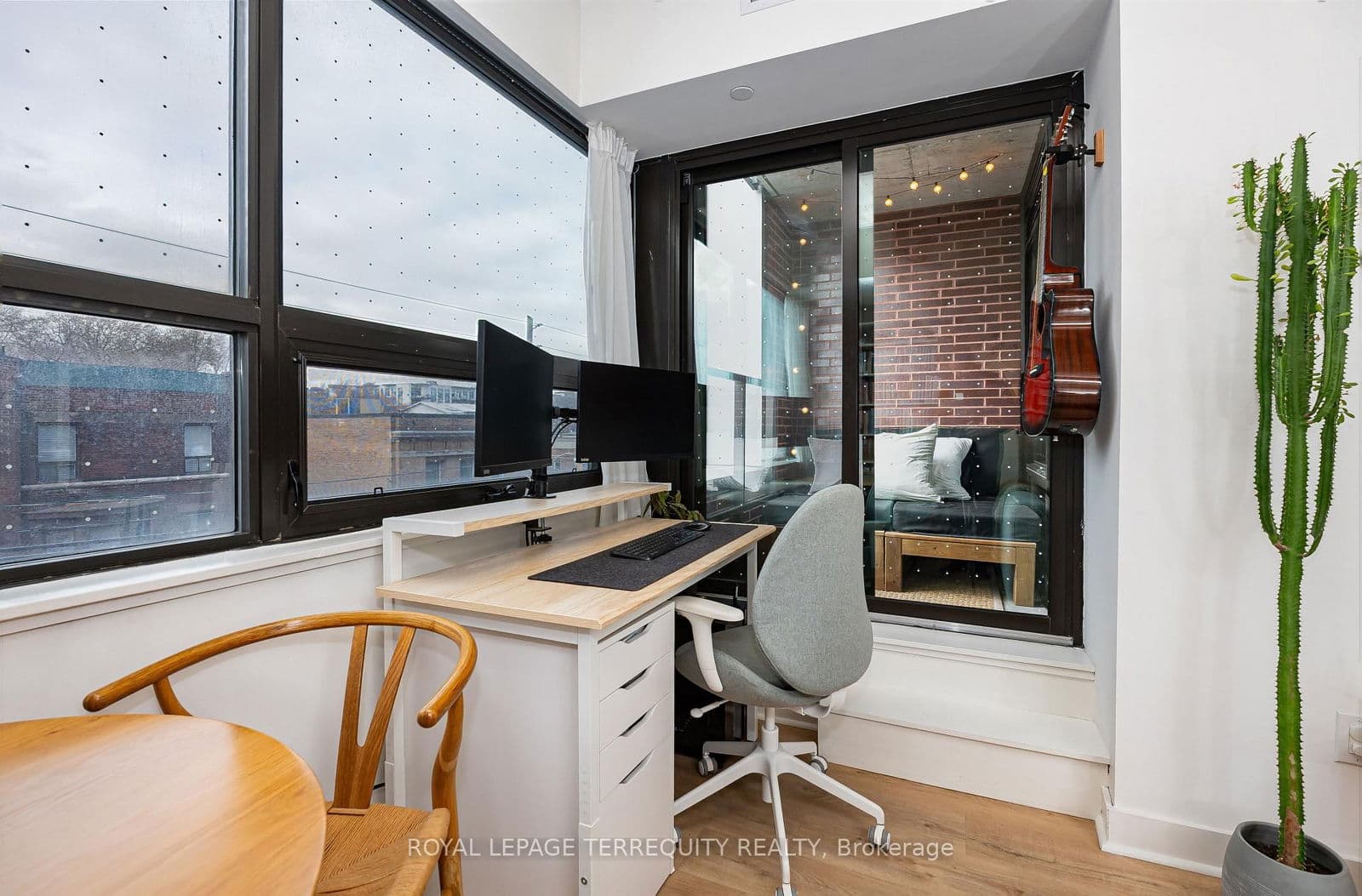 Unit 316 246 Logan Avenue, Toronto, ON M4M 0E9 - photo 9 of 25