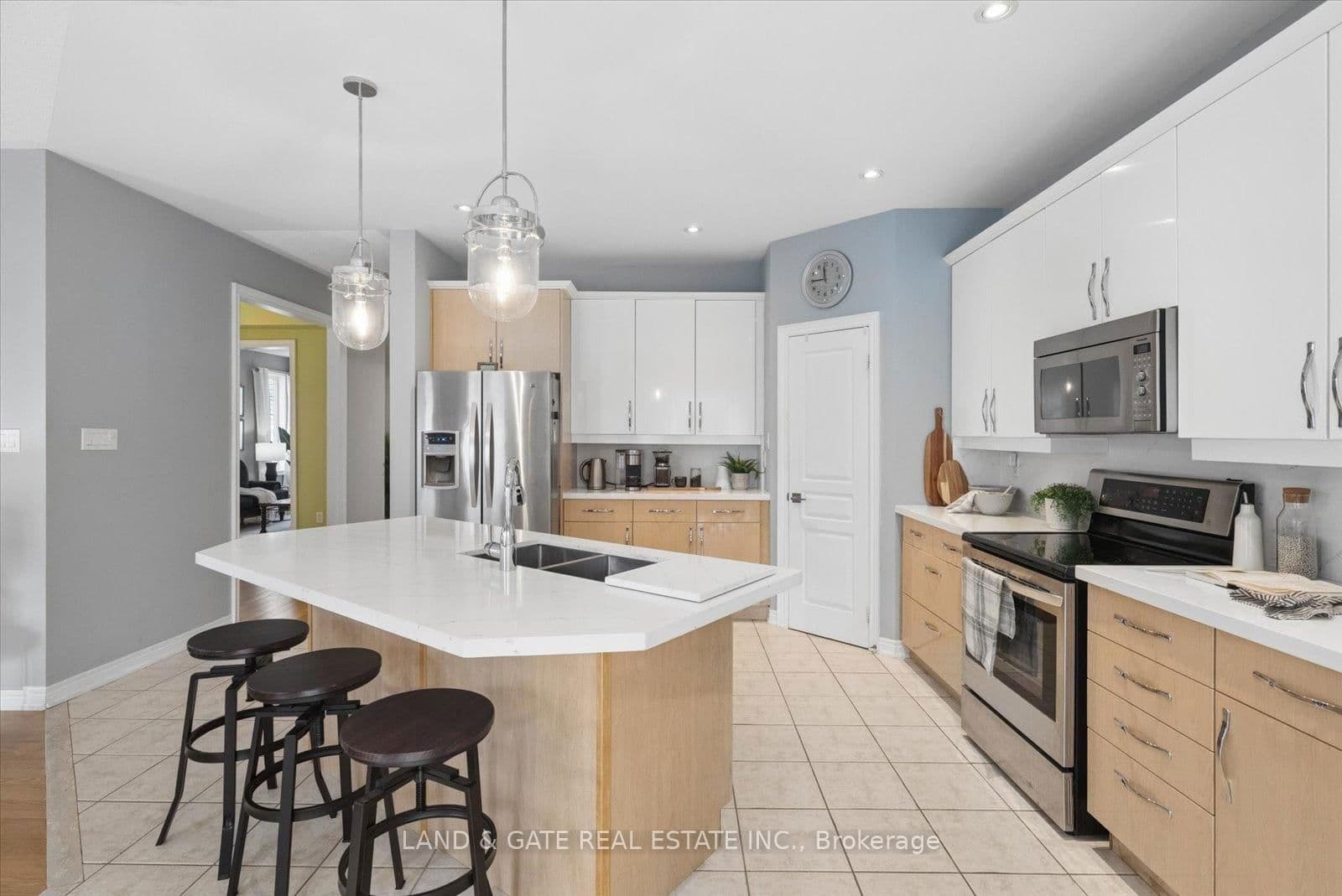 1329 Coldstream Drive, Oshawa, ON L1K 0B5 - photo 15 of 45