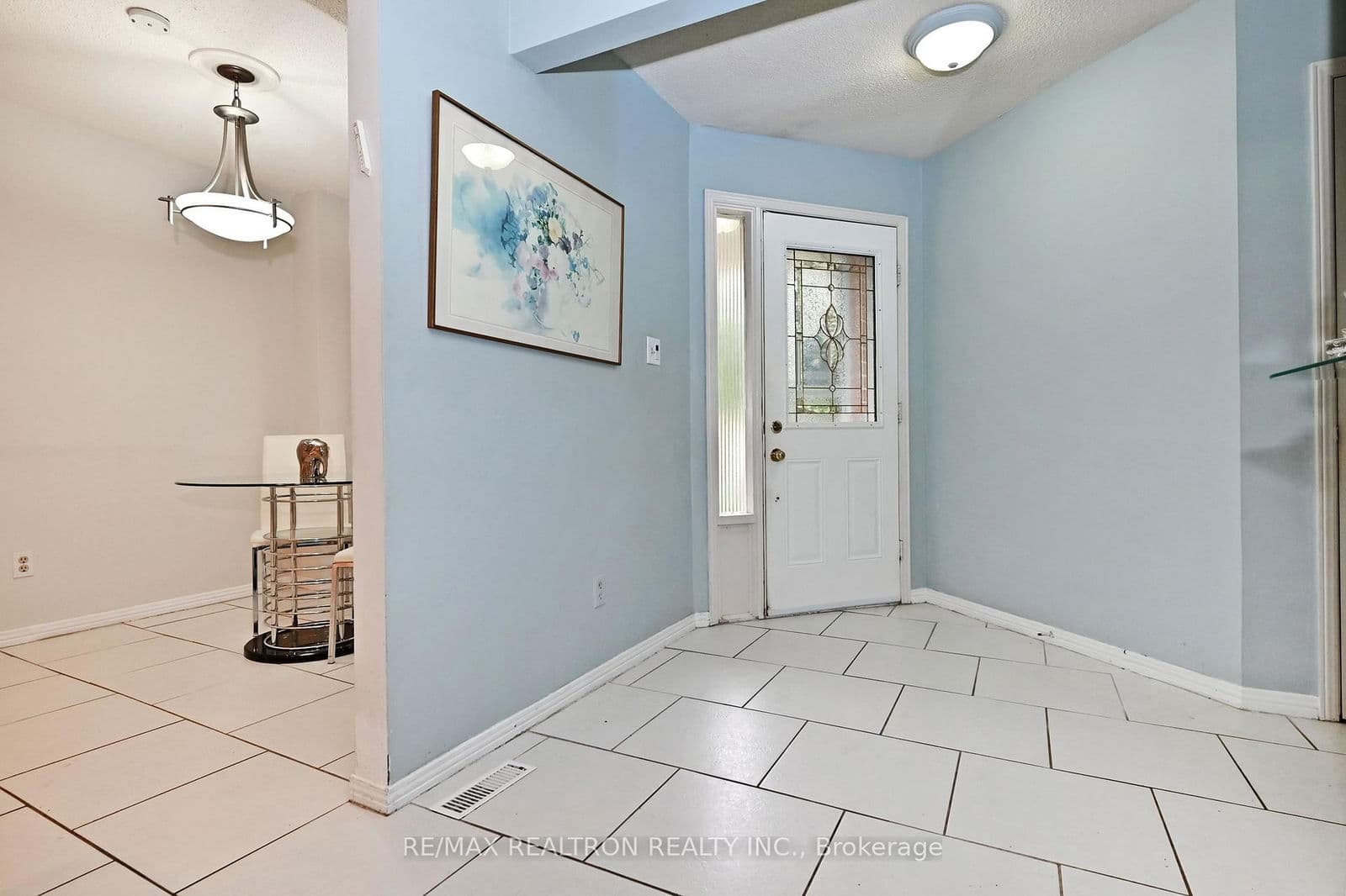 143 Spring Gate Boulevard, Vaughan, ON L4J 3B2 - photo 4 of 44