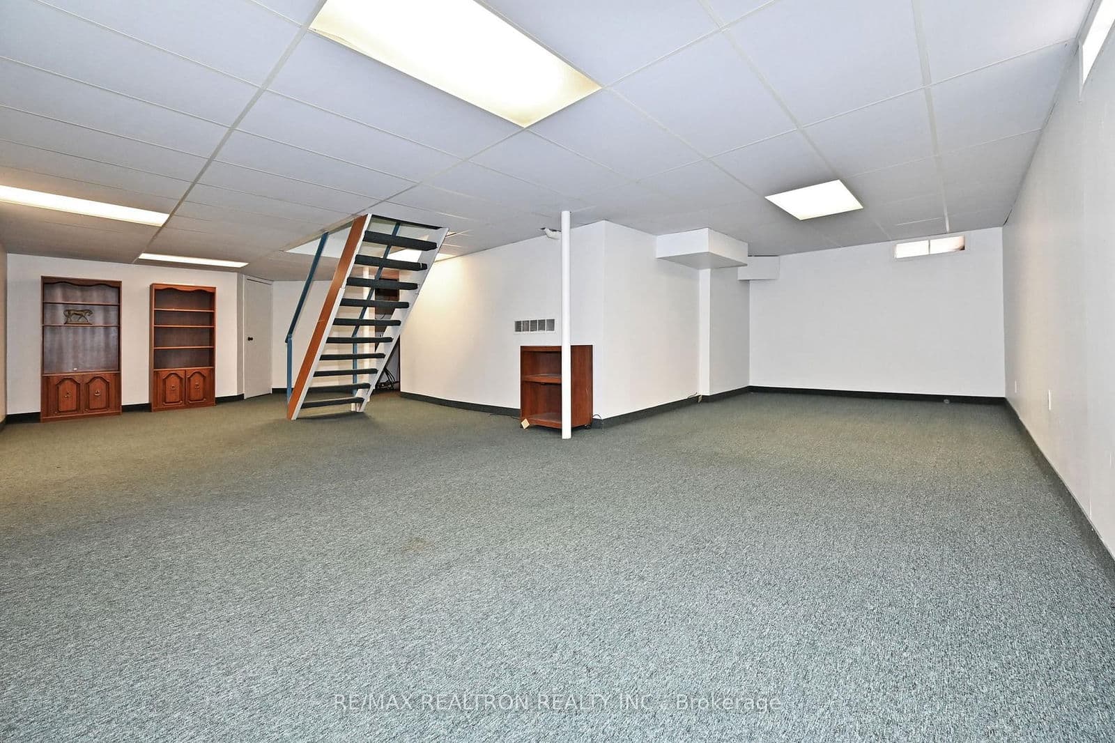 143 Spring Gate Boulevard, Vaughan, ON L4J 3B2 - photo 41 of 44