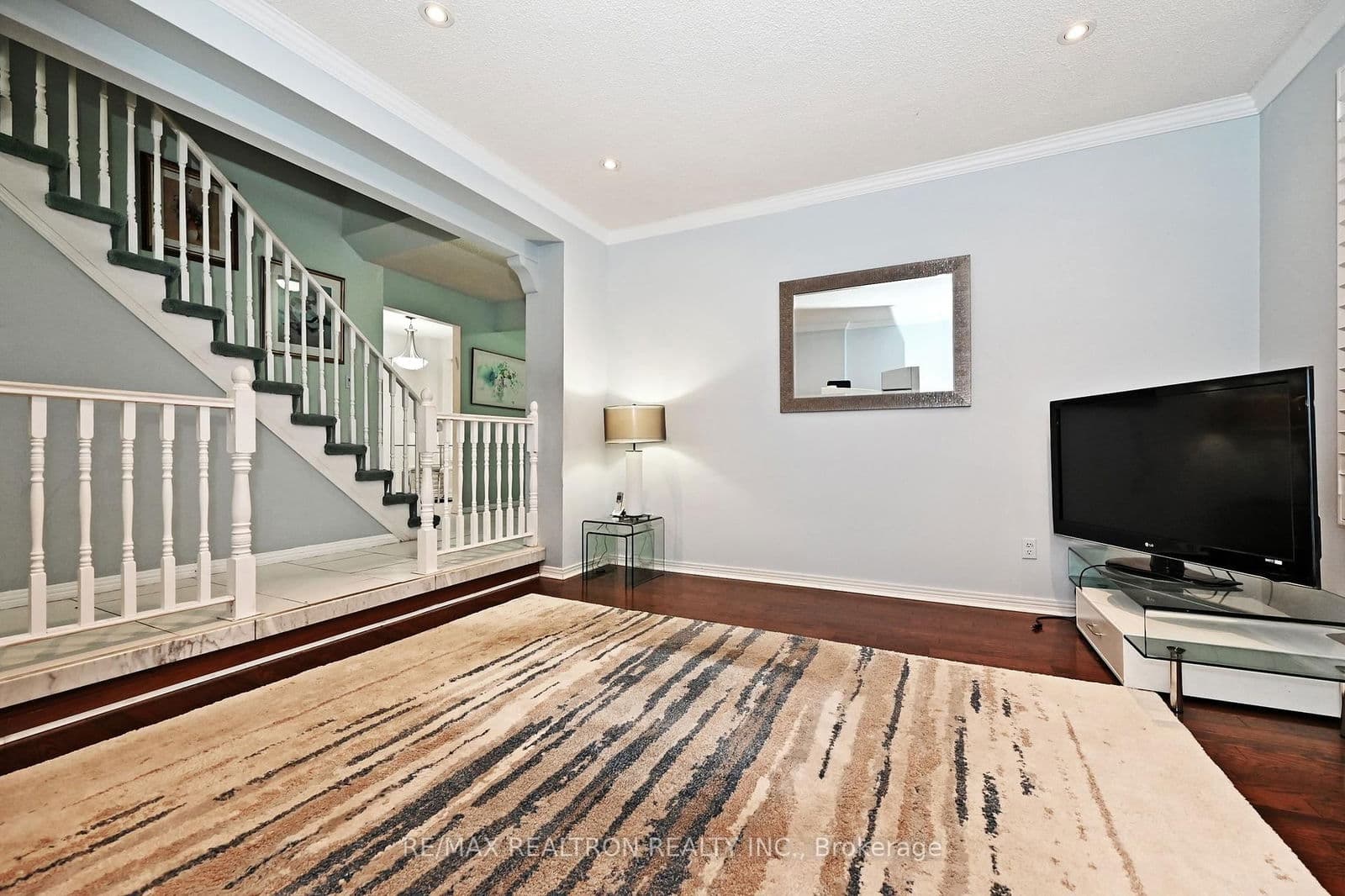 143 Spring Gate Boulevard, Vaughan, ON L4J 3B2 - photo 9 of 44