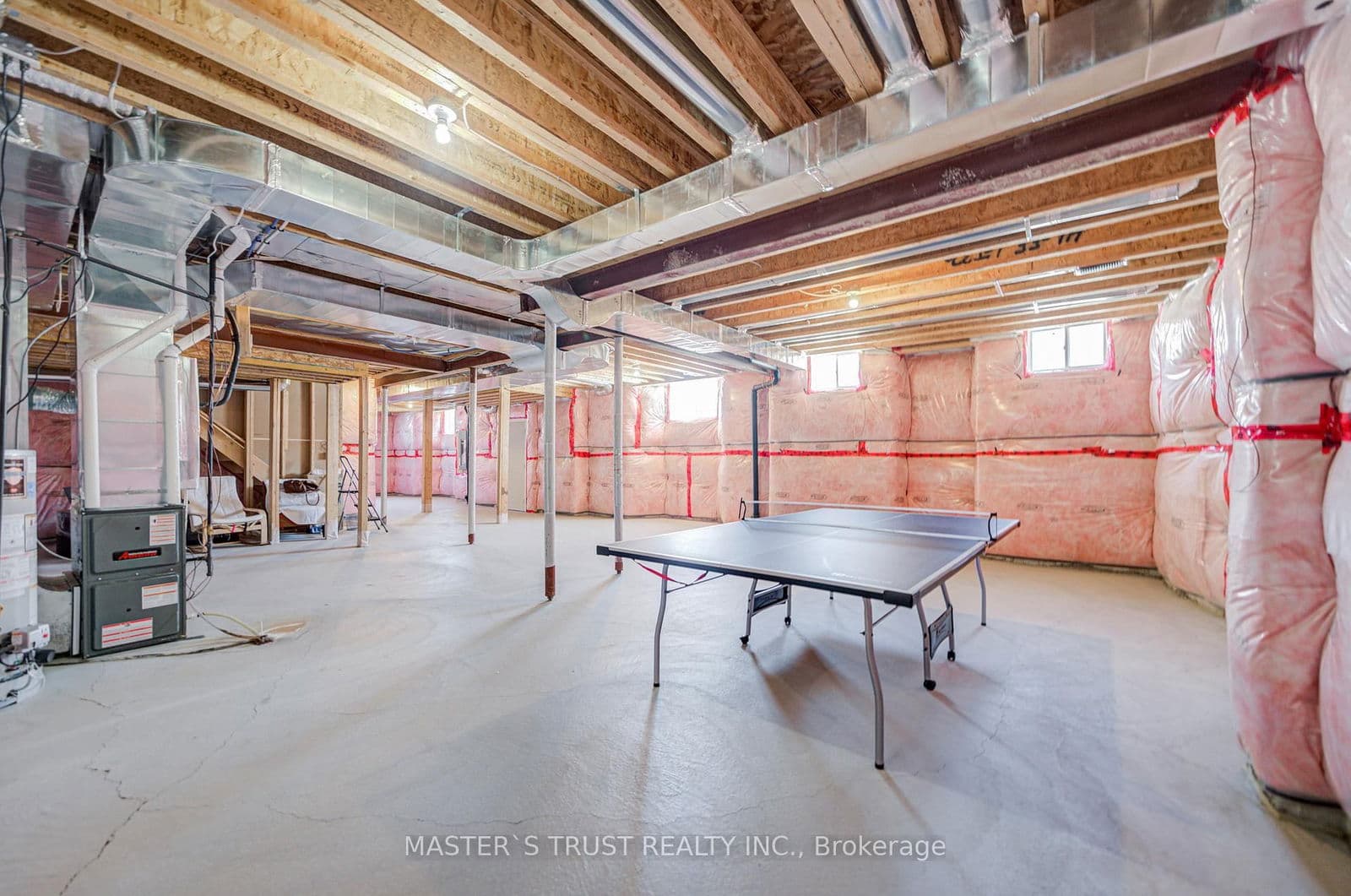 57 Tupling Street, Bradford West Gwillimbury, ON L3Z 0W8 - photo 45 of 50