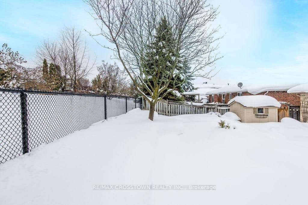 38 Brookfield Crescent, Barrie, ON L4N 9R6 - photo 37 of 42