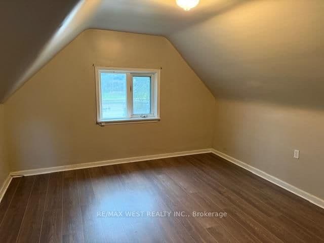 13576 Coleraine Drive, Caledon, ON L7E 2M5 - photo 7 of 9