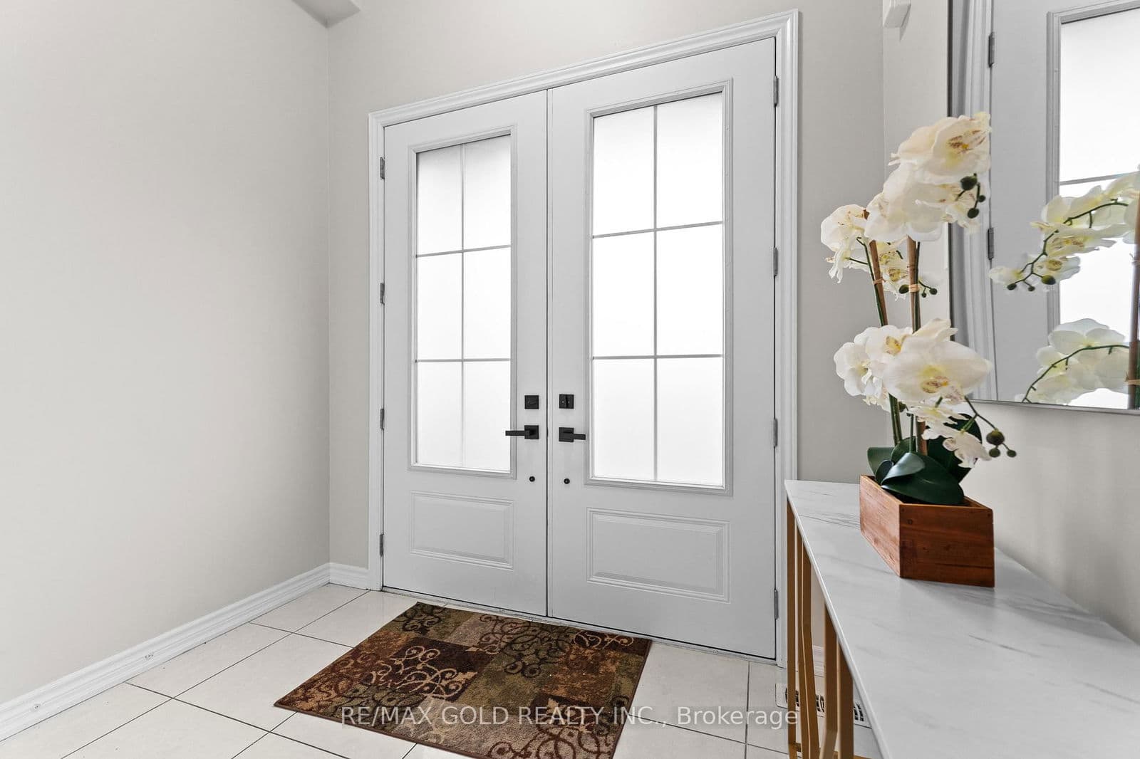 41 Rainbrook Close, Brampton, ON L6R 0Y9 - photo 4 of 50