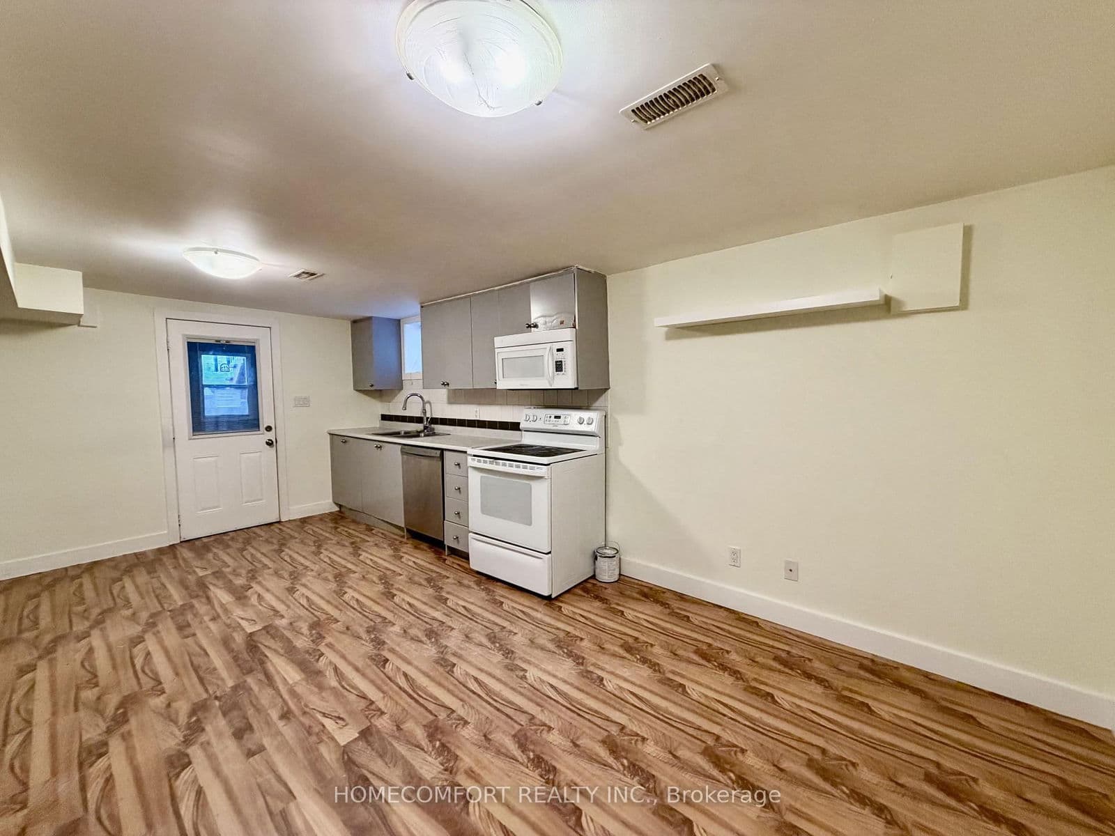 Unit Lower 178 Rosemount Avenue, Toronto, ON M6H 2M9 - photo 8 of 18