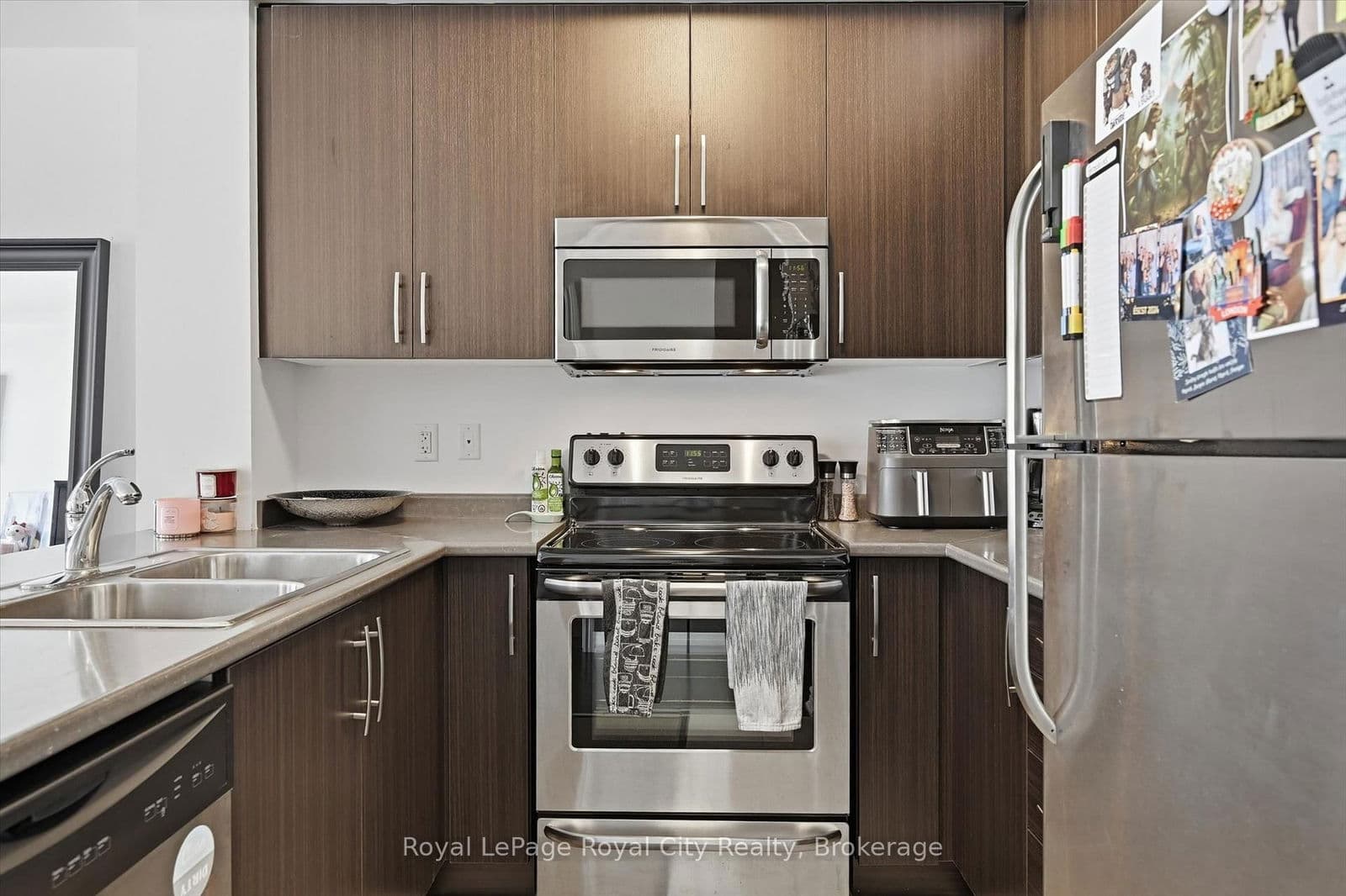 Unit 221 5317 Upper Middle Road, Burlington, ON L7L 0G8 - photo 5 of 30