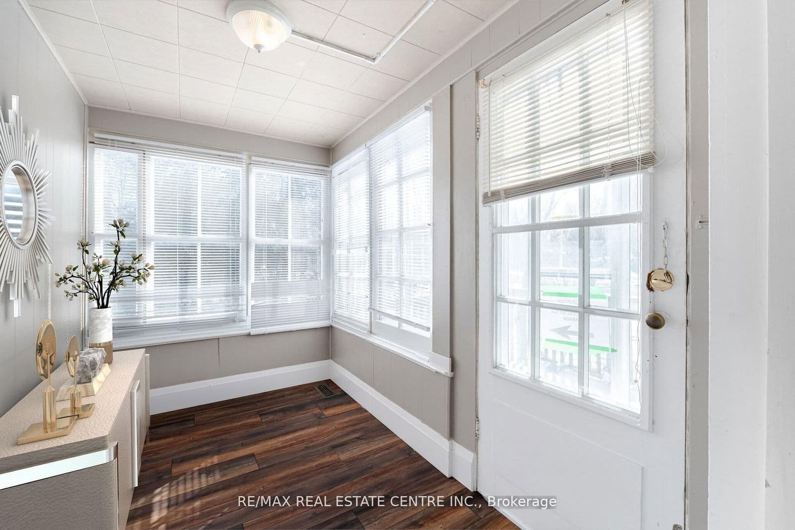 174 Victoria Street, Brampton, ON L6Y 0A6 - photo 6 of 32