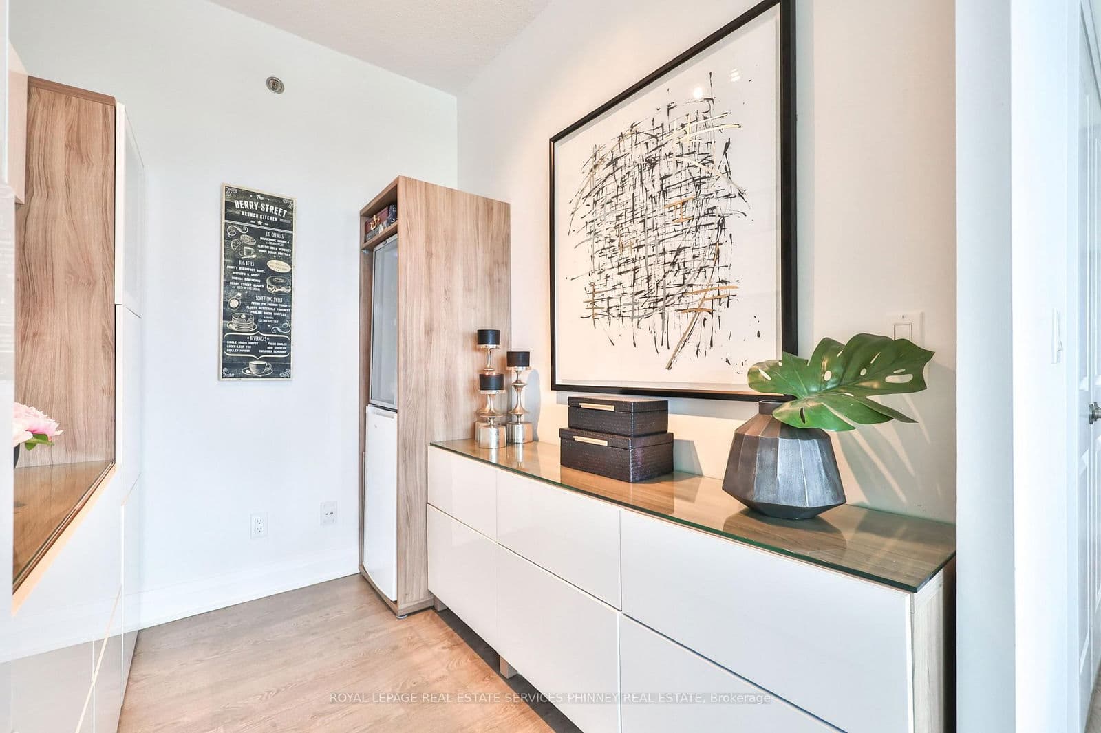 Unit 1709 55 SPEERS Road, Oakville, ON L6K 0H9 - photo 20 of 43