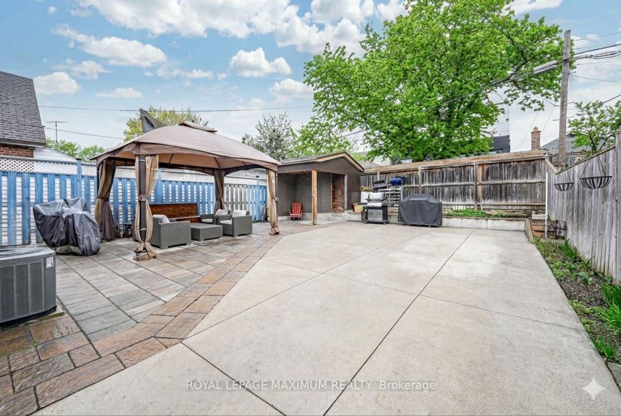 2113 Keele Street, Toronto, ON M6M 3Z3 - photo 34 of 38