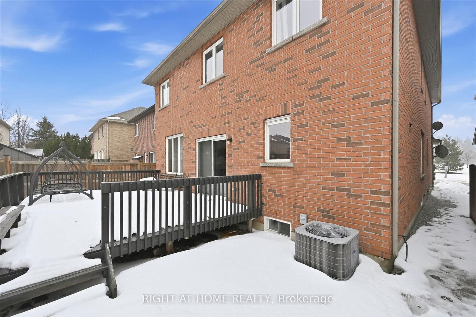 456 Valridge Drive, Hamilton, ON L9G 0B2 - photo 41 of 46