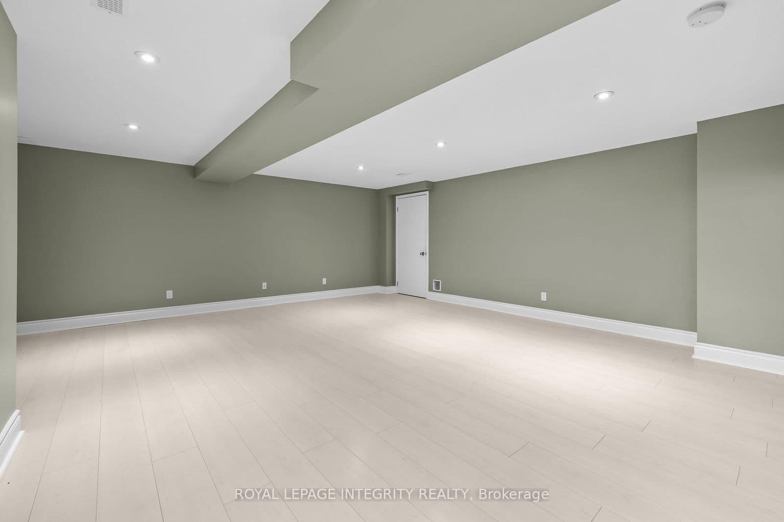 35 Randall James Drive, Ottawa, ON K2S 1L9 - photo 33 of 36