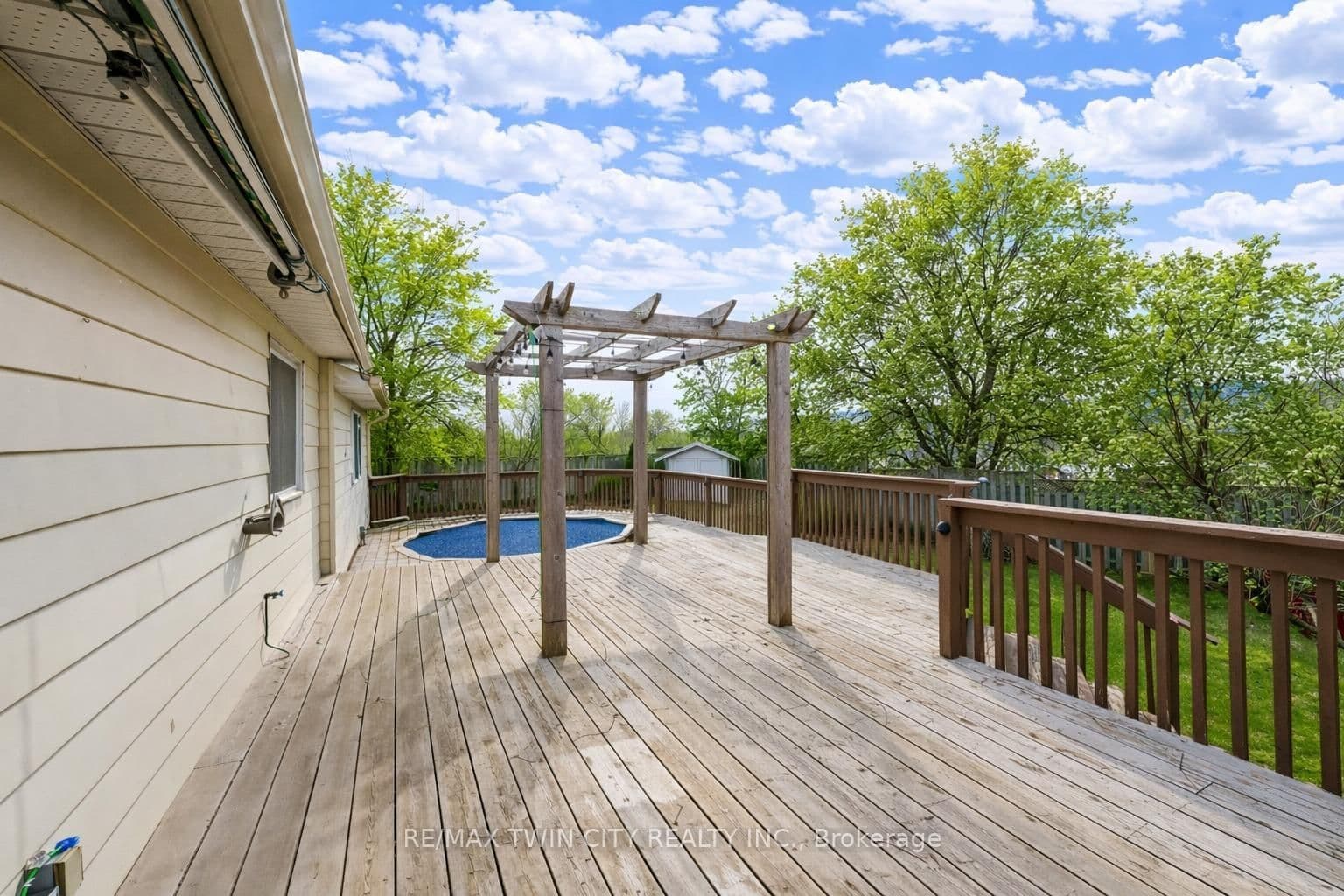 72 St Jerome Crescent, Kitchener, ON N2C 2L2 - photo 41 of 50